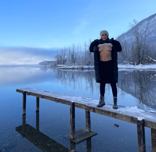 I know you came for the magical lake view, but hear me out BOOBS! [img]